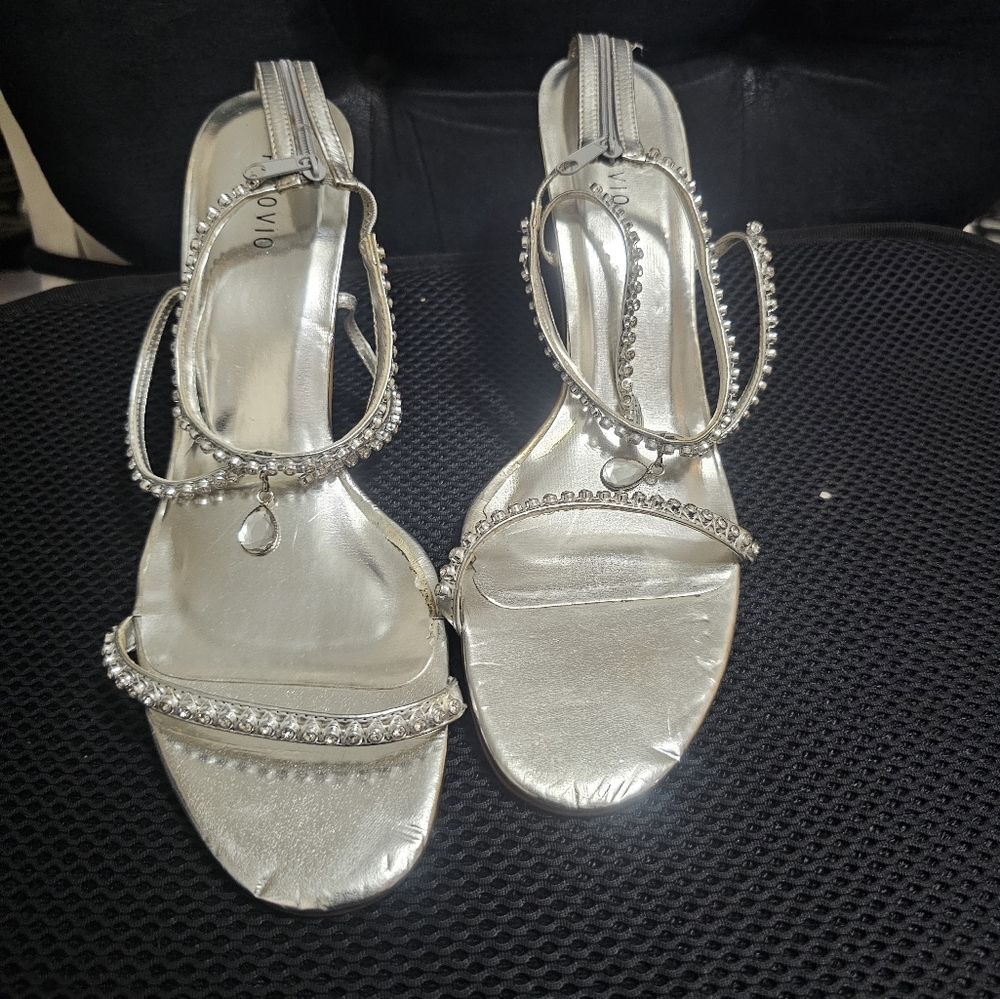 Silver Rhinestone Strap Sandals for Special Occasions